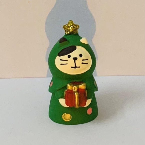 Other - Green Gift Box Cat Holiday Decoration Ornament